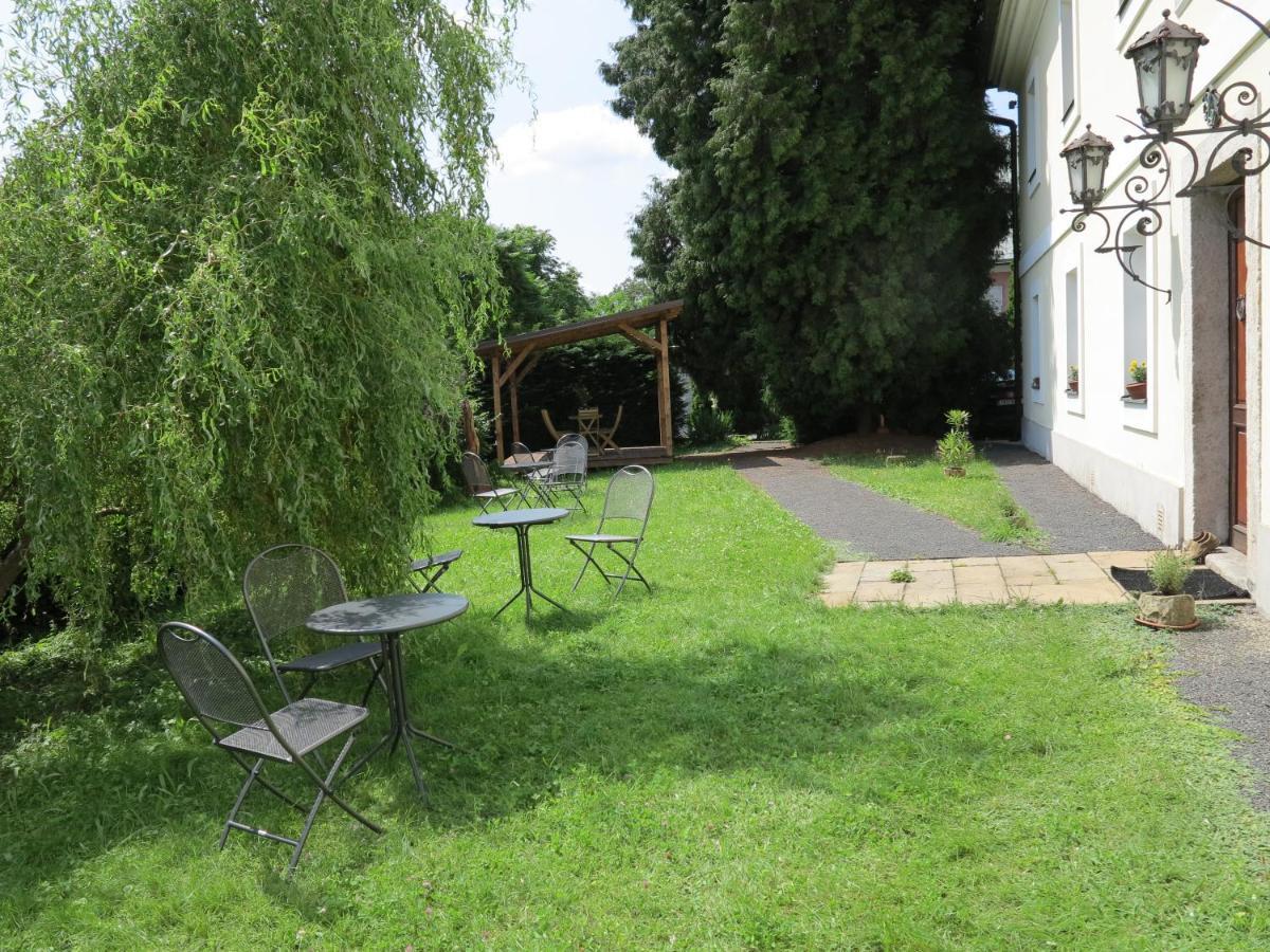 Zámecký penzion Sloup Sloup  Exterior foto